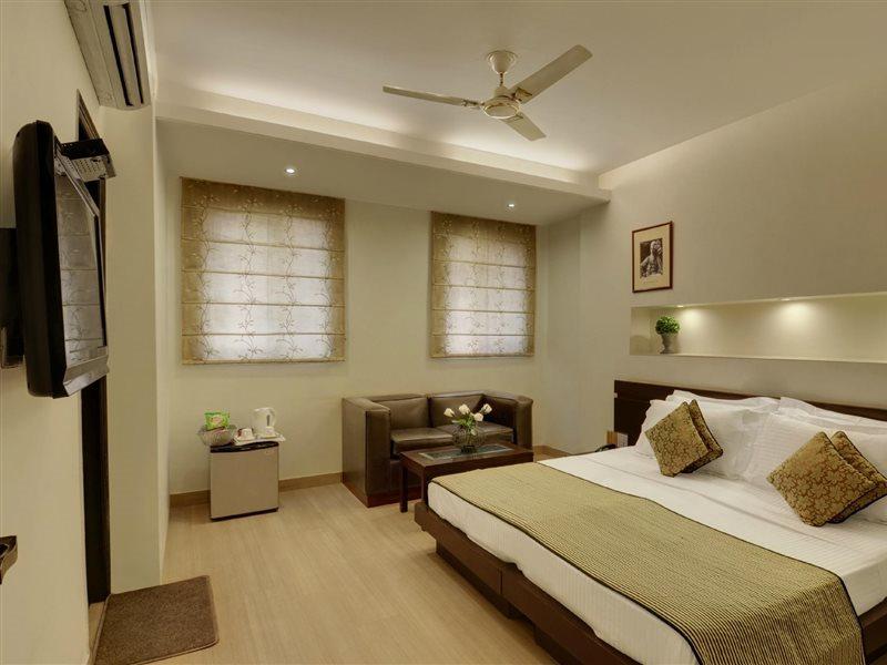 Maya 'new Delhi' New Delhi